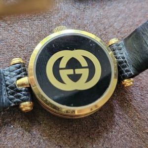 GUCCI watch,  not working but great condition